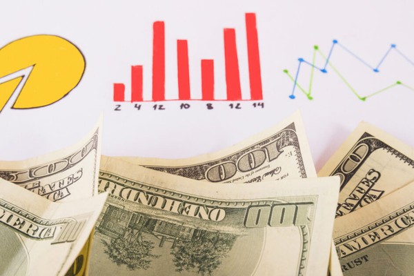 Người chơi phân tích dữ liệu để đưa ra quyết định cá cược thông minh trên 92lottery